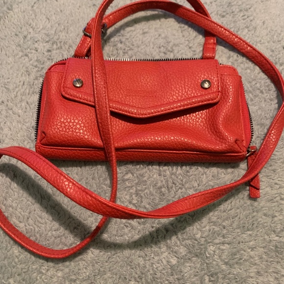 Crossbody - Picture 2 of 6